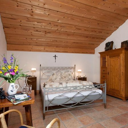 Hotel Arkanum Salgesch Экстерьер фото
